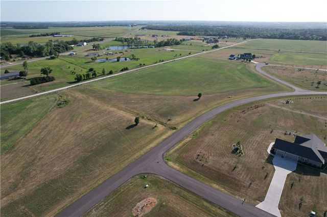 9 Wheatland Drive, Ottawa, KS 66067