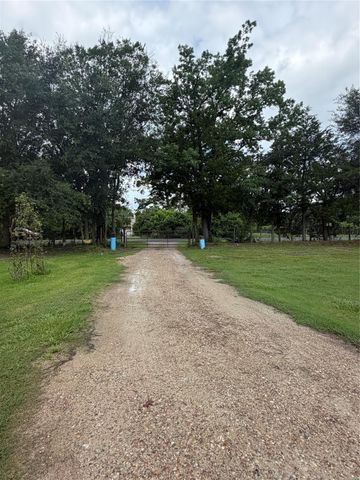 1246 County Road 676, Dayton, TX 77535