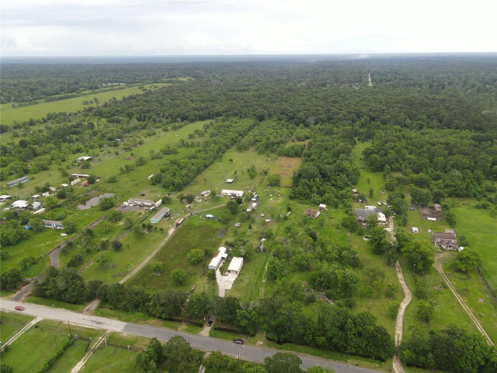 1246 County Road 676, Dayton, TX 77535