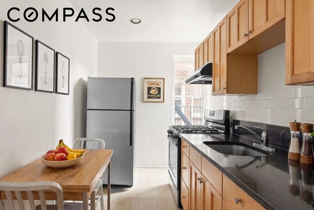 3335 81st St Apt 5F, New York City, NY 11372