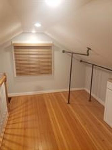 127 Longvue Dr, Ross Twp, PA 15237