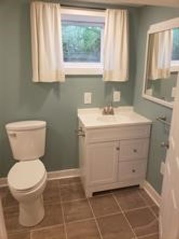 127 Longvue Dr, Ross Twp, PA 15237