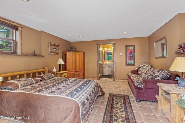 31756 N Riffle RD, Spirit Lake, ID 83869