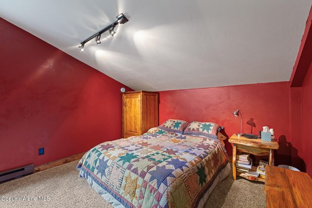 31756 N Riffle RD, Spirit Lake, ID 83869
