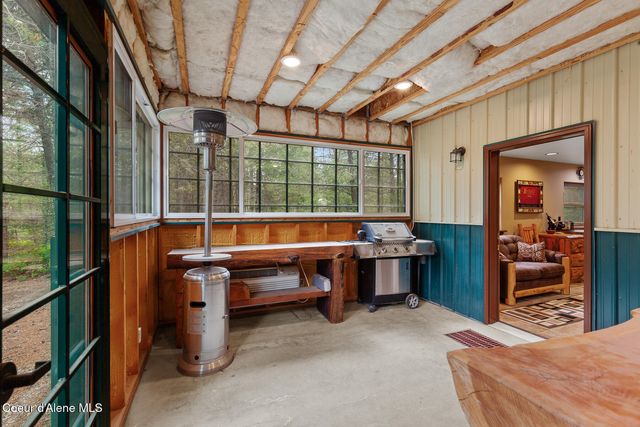 31756 N Riffle RD, Spirit Lake, ID 83869