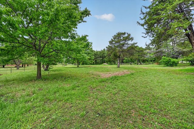 205 Brookwood Court, Ovilla, TX 75154