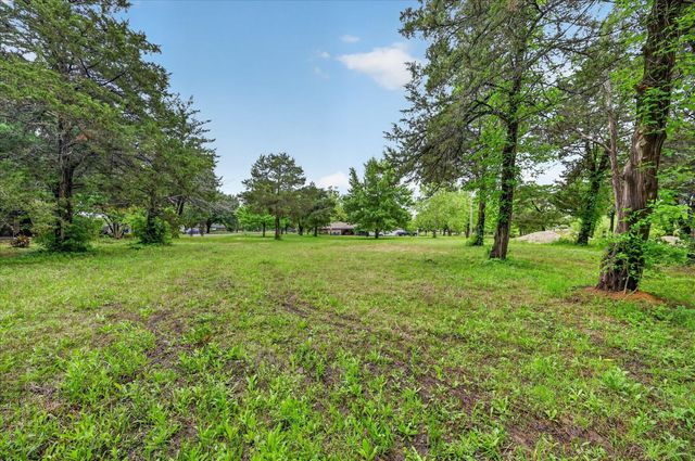 205 Brookwood Court, Ovilla, TX 75154