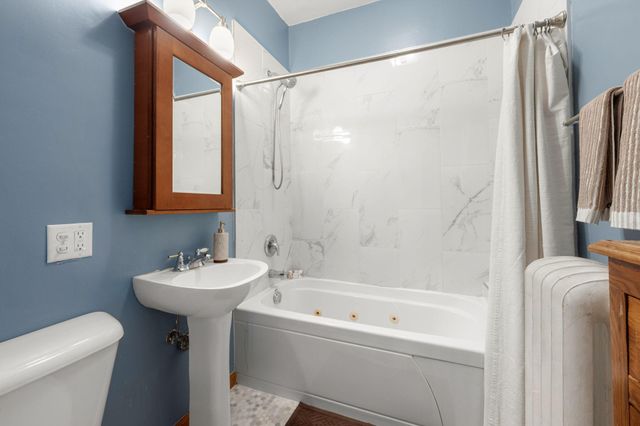 658 Smith Avenue S, Saint Paul, MN 55107