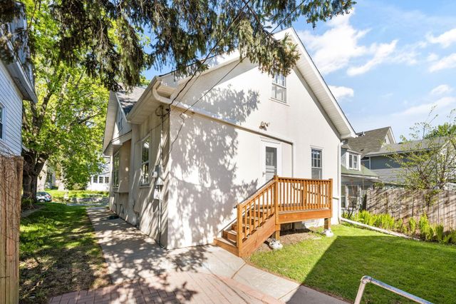 658 Smith Avenue S, Saint Paul, MN 55107
