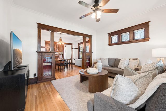 658 Smith Avenue S, Saint Paul, MN 55107
