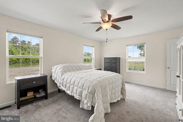 21182 MOUNT RD, Rappahannock Academy, VA 22538