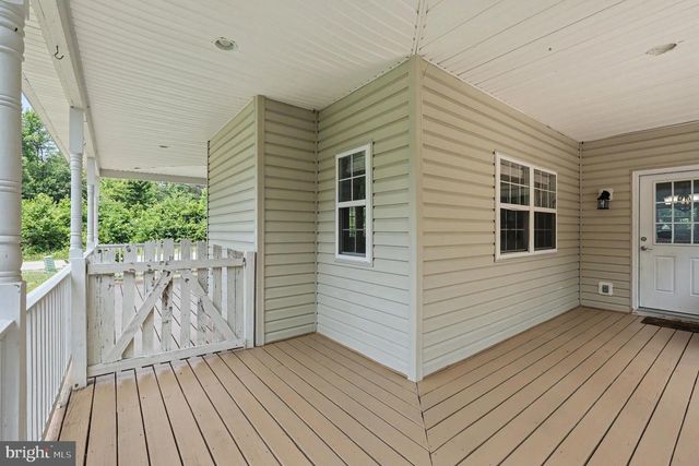21182 MOUNT RD, Rappahannock Academy, VA 22538