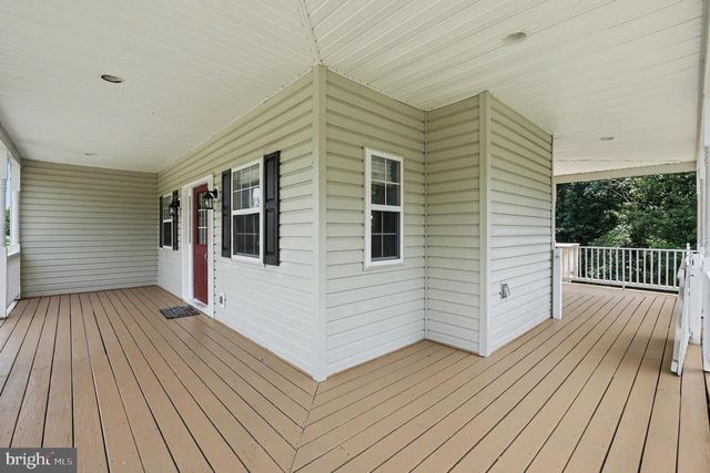 21182 MOUNT RD, Rappahannock Academy, VA 22538