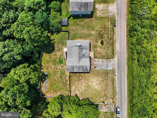 21182 MOUNT RD, Rappahannock Academy, VA 22538