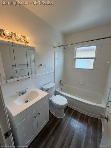 1821 Hanover Street, Lincoln Park, MI 48146