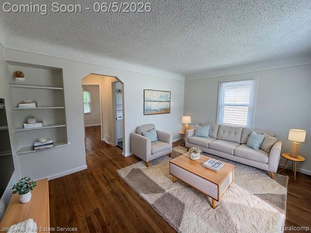 1821 Hanover Street, Lincoln Park, MI 48146