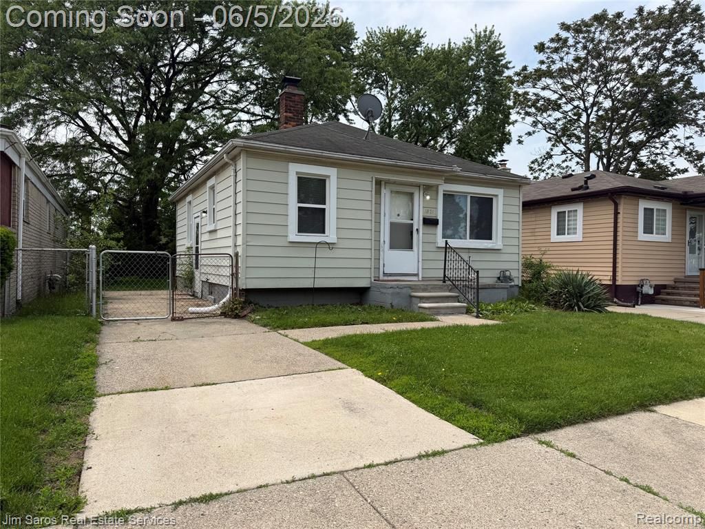 1821 Hanover Street, Lincoln Park, MI 48146
