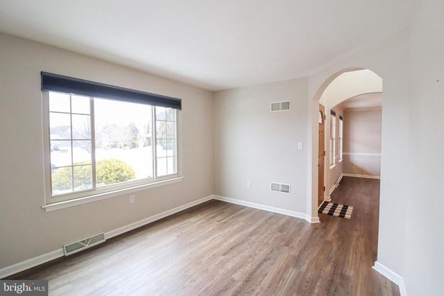 405 BOYD DR, Red Lion, PA 17356