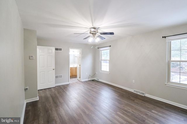 405 BOYD DR, Red Lion, PA 17356