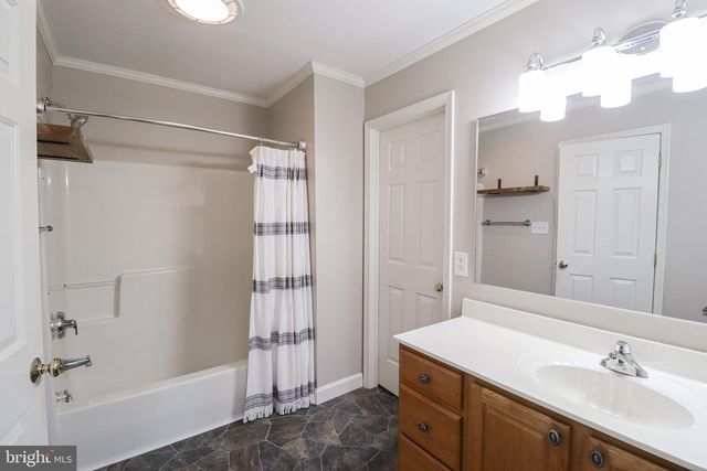 405 BOYD DR, Red Lion, PA 17356