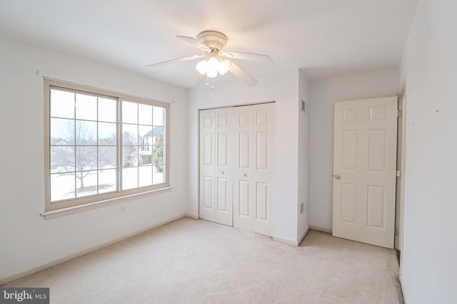 405 BOYD DR, Red Lion, PA 17356