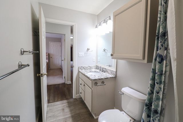 405 BOYD DR, Red Lion, PA 17356