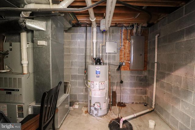 405 BOYD DR, Red Lion, PA 17356