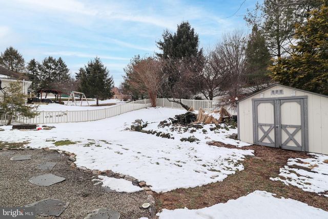 405 BOYD DR, Red Lion, PA 17356