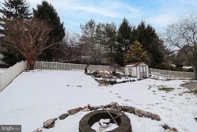 405 BOYD DR, Red Lion, PA 17356