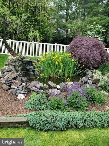 405 BOYD DR, Red Lion, PA 17356