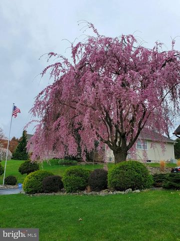 405 BOYD DR, Red Lion, PA 17356