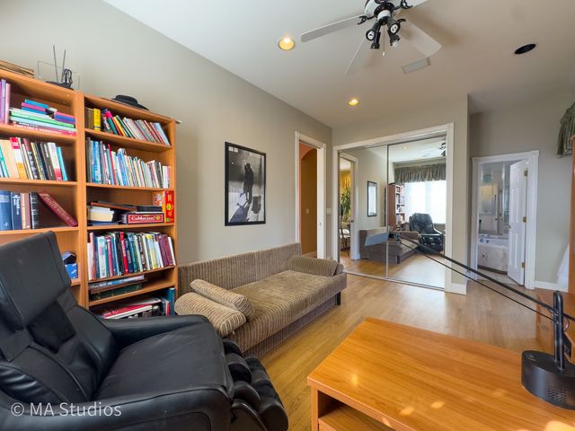 9237 Mason Avenue, Morton Grove, IL 60053