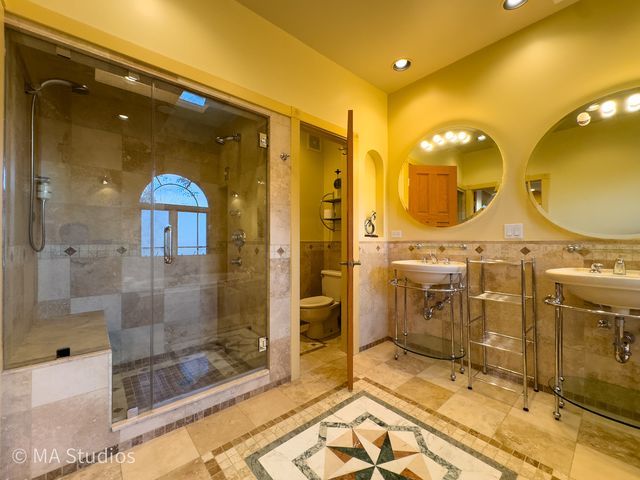 9237 Mason Avenue, Morton Grove, IL 60053