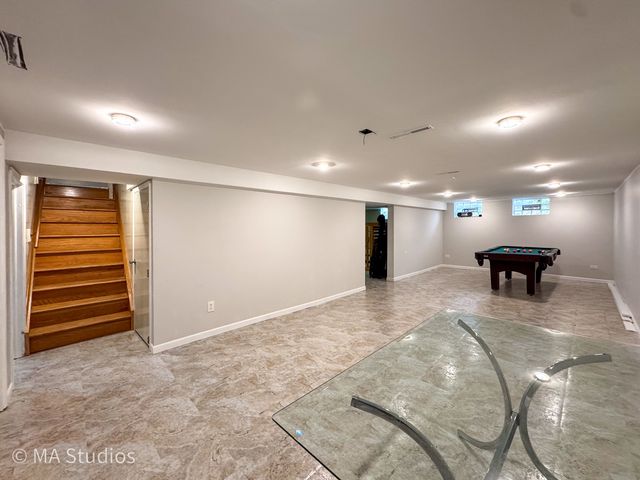 9237 Mason Avenue, Morton Grove, IL 60053