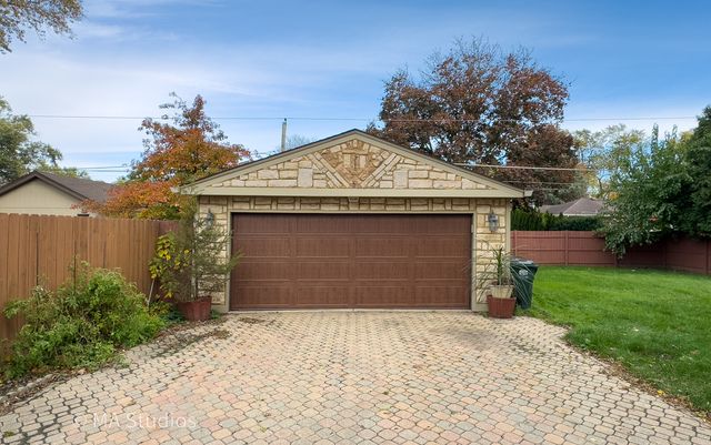 9237 Mason Avenue, Morton Grove, IL 60053