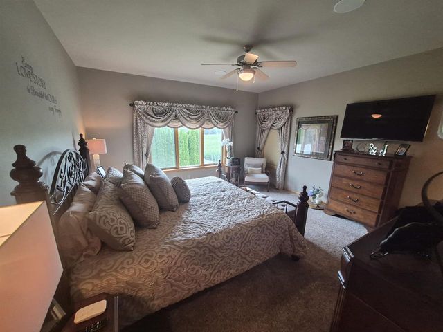3774 Red Stone Drive, Janesville, WI 53548