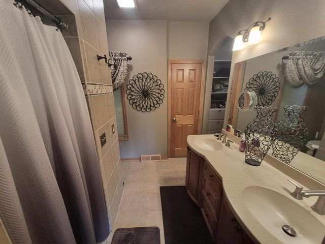 3774 Red Stone Drive, Janesville, WI 53548