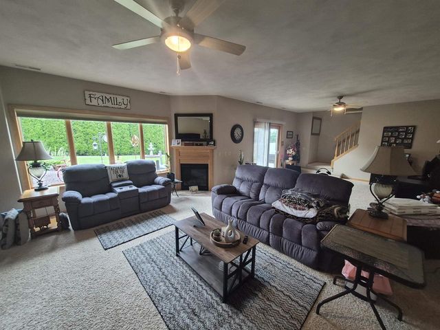 3774 Red Stone Drive, Janesville, WI 53548