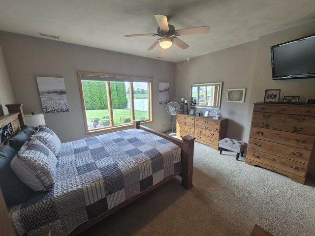 3774 Red Stone Drive, Janesville, WI 53548