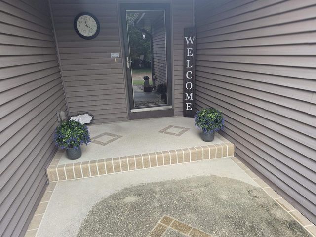 3774 Red Stone Drive, Janesville, WI 53548