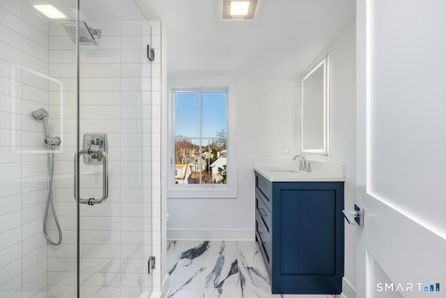 127 Paul Place, Fairfield, CT 06824