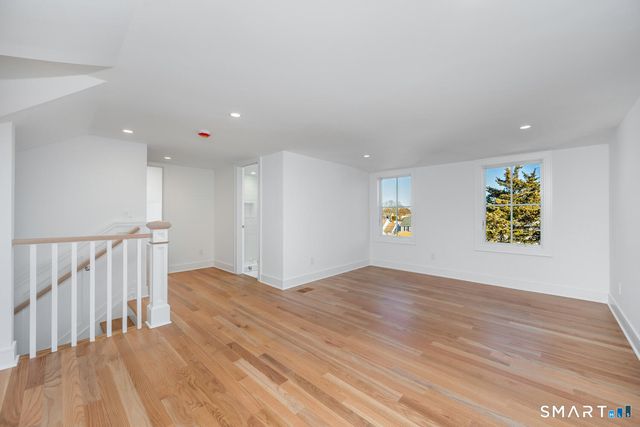 127 Paul Place, Fairfield, CT 06824