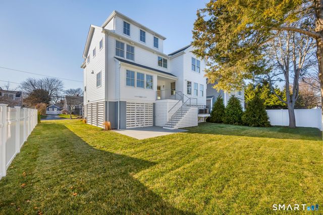 127 Paul Place, Fairfield, CT 06824