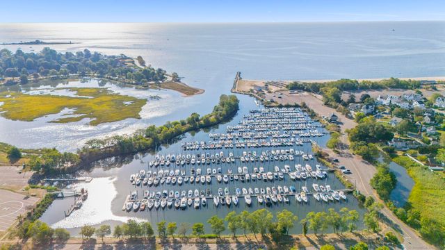 127 Paul Place, Fairfield, CT 06824