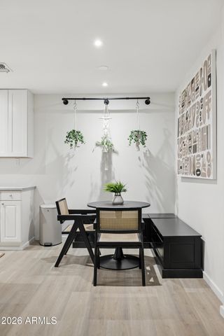 7557 N DREAMY DRAW Drive 275, Phoenix, AZ 85020