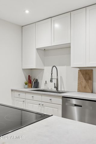 7557 N DREAMY DRAW Drive 275, Phoenix, AZ 85020