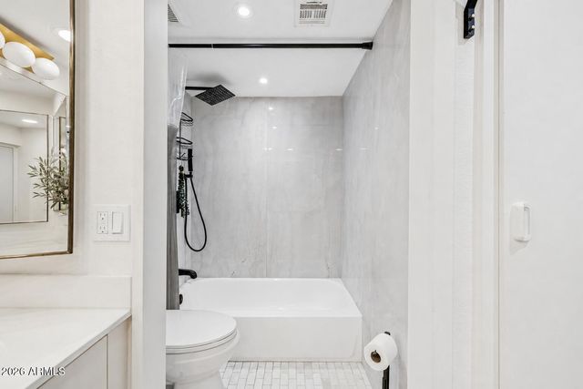 7557 N DREAMY DRAW Drive 275, Phoenix, AZ 85020