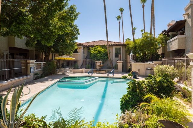 7557 N DREAMY DRAW Drive 275, Phoenix, AZ 85020