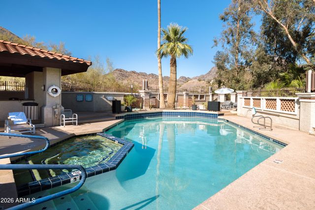 7557 N DREAMY DRAW Drive 275, Phoenix, AZ 85020