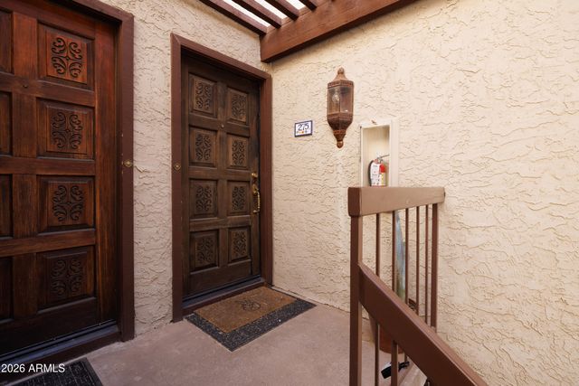 7557 N DREAMY DRAW Drive 275, Phoenix, AZ 85020